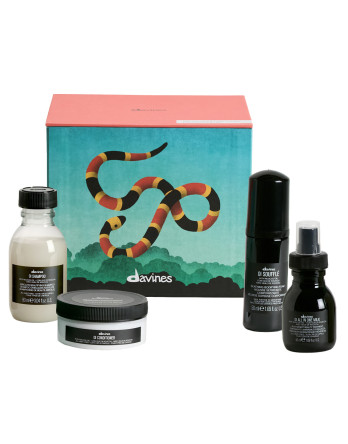 Davines Holiday with Davines: Elegant Tropical Forest Gift Box